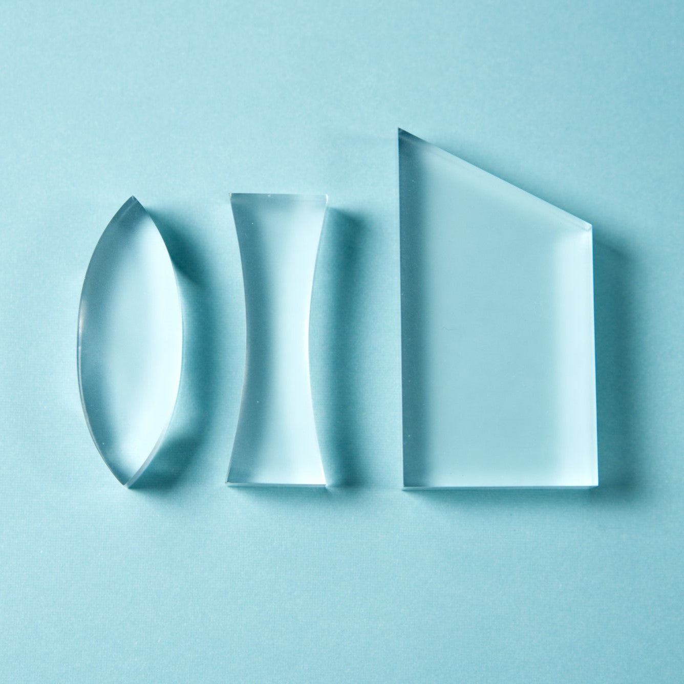 double concave and double convex lens with trapezoidal prism for physics refraction experiment classroom activities