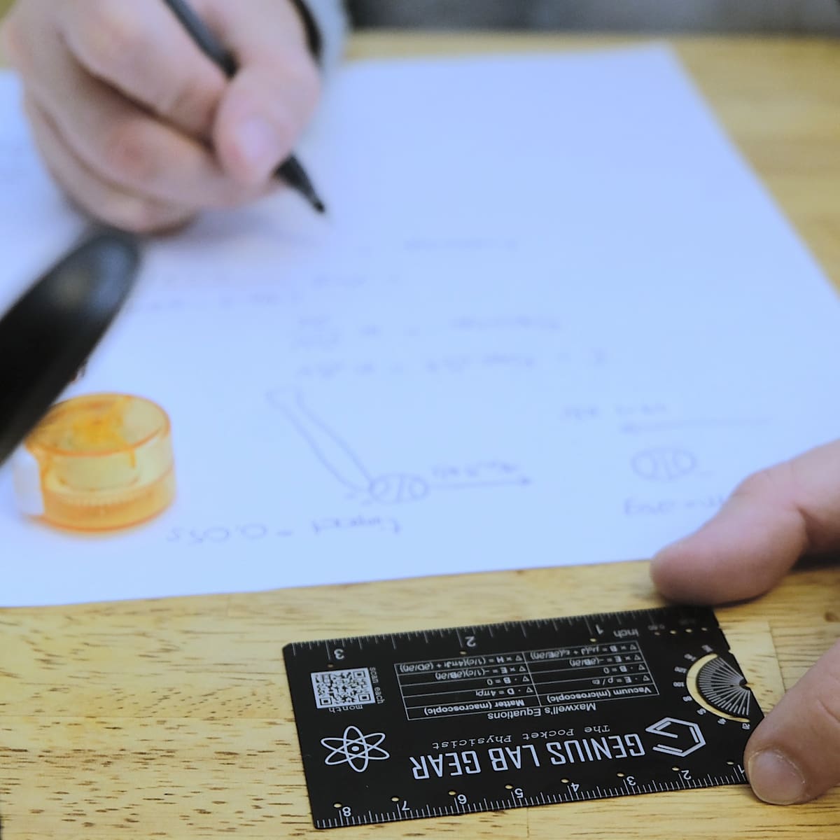 The Pocket Physicist - Wallet Ruler and Unit Conversion Reference