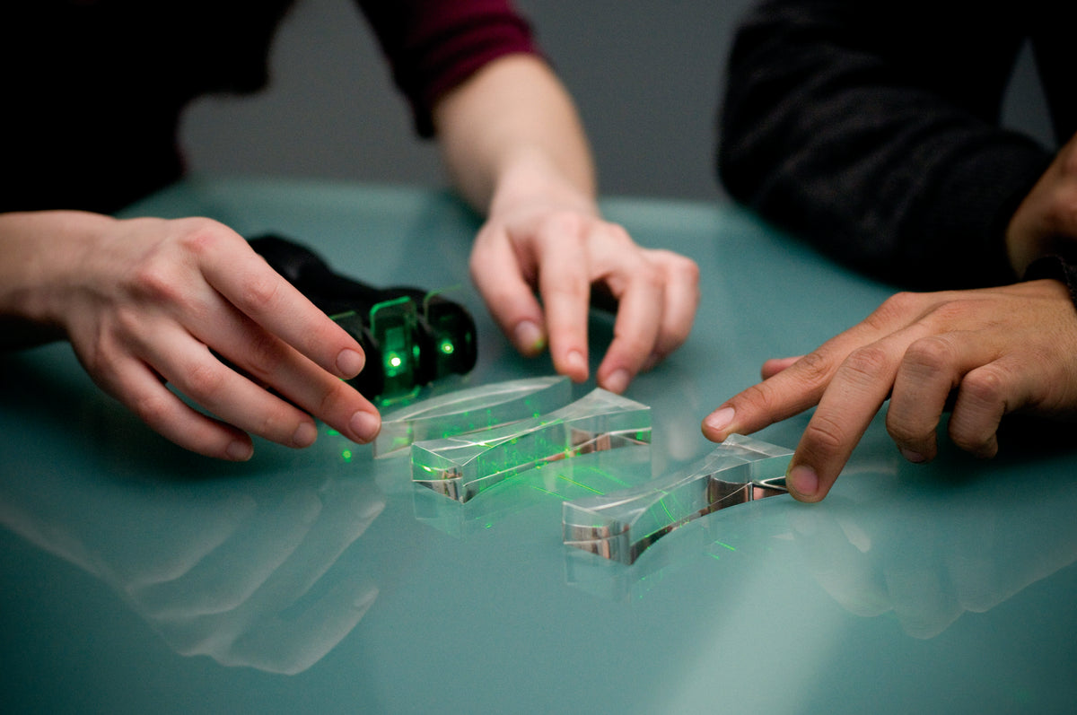 Optics, Light and Laser Education Kits – Laser Classroom