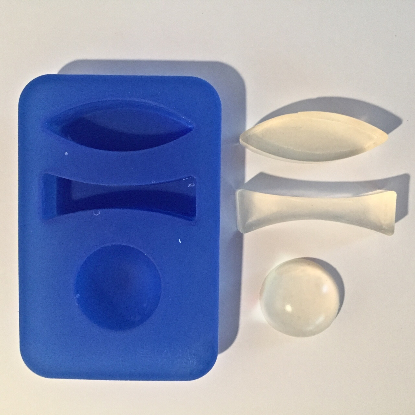 Silicone Lens Mold for Gelatin Lenses (DIY)